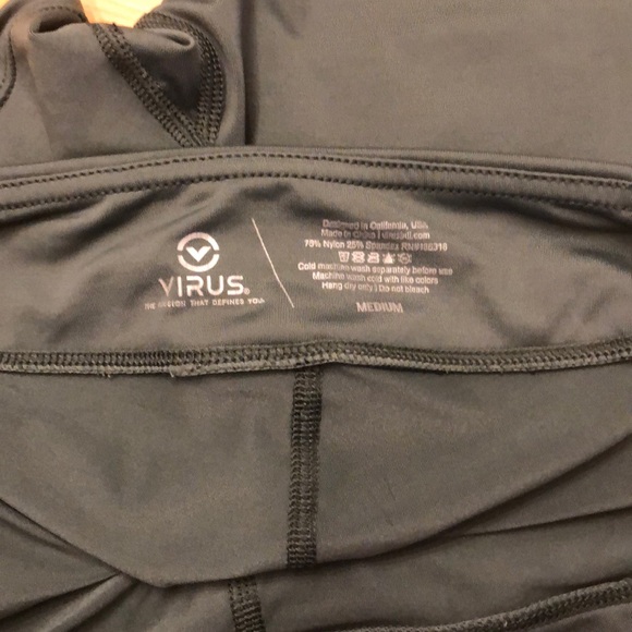 Booty shorts - Picture 3 of 3